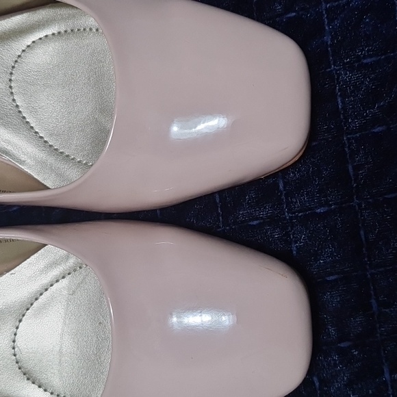 Bandolino Pink kitten heel - Picture 9 of 9